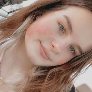 Meet your Posher, Caylee